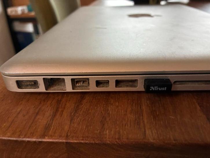 Apple Laptop Oplader - gezocht, Computers en Software, Apple Macbooks, Zo goed als nieuw, MacBook, Overige groottes, Onbekend