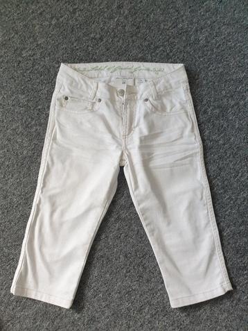 Witte jeans kniebroek, H&M, maat 134 beschikbaar voor biedingen