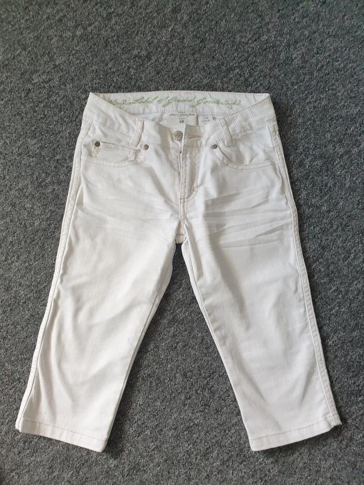 Witte jeans kniebroek, H&M, maat 134, Kinderen en Baby's, Kinderkleding | Maat 134, Zo goed als nieuw, Meisje, Broek, Ophalen of Verzenden