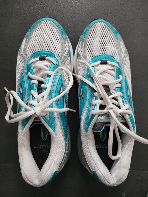 Brooks Adrenaline GTS 7 maat 40.5, Sport en Fitness, Loopsport en Atletiek, Zo goed als nieuw, Hardloopschoenen, Hardlopen, Overige merken