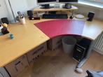 IKEA bureau met evt bijbehorend hangkastje voor ordners, Huis en Inrichting, Bureaus, Ophalen, Gebruikt, Bureau