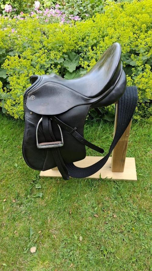 Kieffer Aachen München veelzijdigheids zadel, Dieren en Toebehoren, Paarden en Pony's | Zadels, Gebruikt, Ophalen