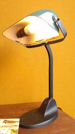Erpe Victoria vintage Bauhaus lamp, notaris- bankiers- lamp, Huis en Inrichting, Lampen | Tafellampen, Vintage, Gebruikt, Vintage