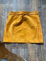 Nieuw echt suede rokje Goosecraft M  oker, Kleding | Dames, Rokken, Goosecraft, Geel, Nieuw, Ophalen of Verzenden