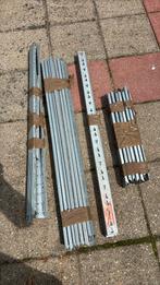 Metalen stellingkast zonder planken, Ophalen
