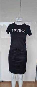 Zwart shirt maat S/36, Kleding | Dames, T-shirts, Zwart, Ophalen of Verzenden, Korte mouw, Maat 36 (S)