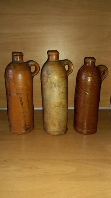 Antieke Mineraalwaterkruiken beschikbaar voor biedingen