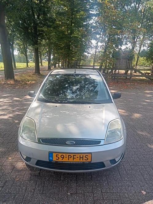 Ford Fiësta 1.4 16V 3DR AUT 2004 Grijs, Auto's, Ford, Particulier, Fiësta, Benzine, C, Hatchback, Automaat, Origineel Nederlands