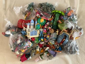 grote partij poppetjes en figuurtjes o.a. disney en vintage beschikbaar voor biedingen