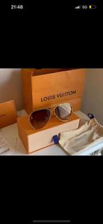 Louis Vuitton Monogram bril, Sieraden, Tassen en Uiterlijk, Zonnebrillen en Brillen | Dames, Ophalen