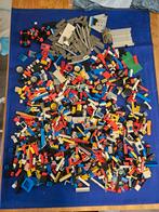 Partij Lego 2.6kg incl. Treinrails - Bieden vanaf €20, Kinderen en Baby's, Speelgoed | Duplo en Lego, Ophalen of Verzenden, Gebruikt