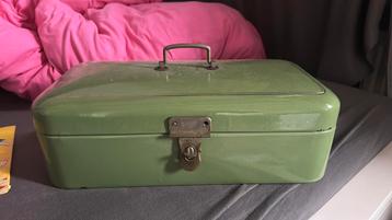 Tetro brooddoos beschikbaar voor biedingen