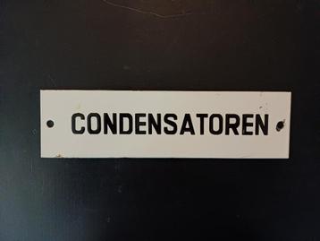 Emaille bord CONDENSATOREN echt oud beschikbaar voor biedingen