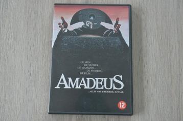 AMADEUS == DE MAN, DE MUZIEK, DE WAANZIN, DE MOORD , DE F beschikbaar voor biedingen