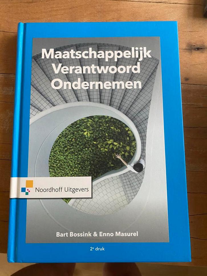 MVO - Maatschappelijk Verantwoord Ondernemen, Boeken, Economie, Management en Marketing, Zo goed als nieuw, Economie en Marketing