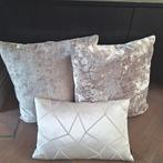 👌Diverse sierkussens nieuw velvet taupe | hotel chic, Huis en Inrichting, Woonaccessoires | Kussens, Beige, Vierkant, Nieuw, Ophalen of Verzenden