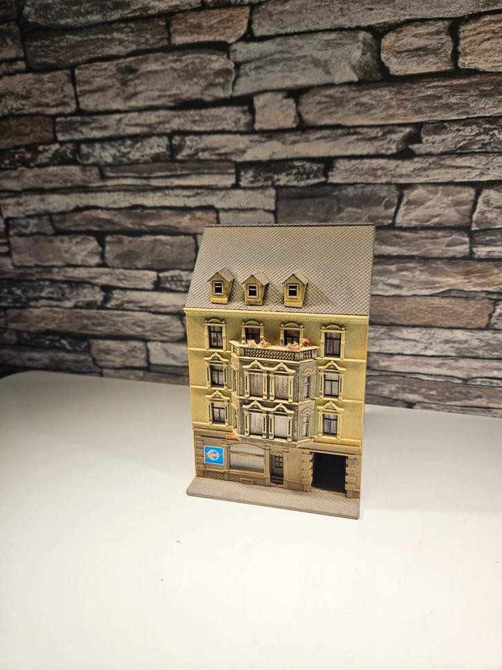 Herenhuis stadshuis N spoor modeltrein 1:160, Hobby en Vrije tijd, Modeltreinen | N-Spoor, Gebruikt, Brug, Tunnel of Gebouw, Gelijkstroom of Wisselstroom