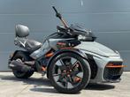 Can-Am Tour Spyder F3 SE6 AKRAPOVIC en nog vele extra's!, Motoren, 1330 cc, 3 cilinders, Meer dan 35 kW