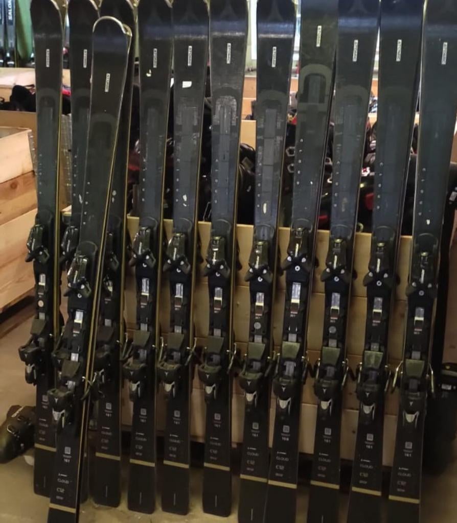 161cm ATOMIC CLOUD C12 REVOSHOCK DAMES GEVORDERDEN TOP SKI, 160 tot 180 cm, Ophalen of Verzenden, Zo goed als nieuw, Carve