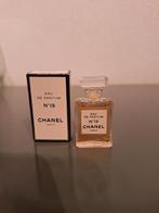 Chanel No 19 - EdP - 4ml + Box, Verzamelen, Parfumverzamelingen, Ophalen of Verzenden, Zo goed als nieuw, Miniatuur