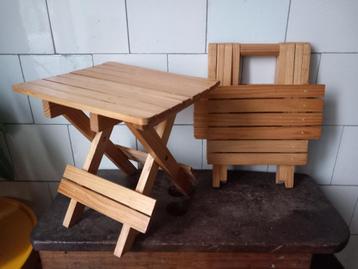 vintage plantentafeltjes, boho houten klaptafeltjes, leuk !  beschikbaar voor biedingen