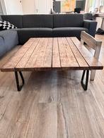 Salontafel, zwaar hout en metalen onderstel, Gebruikt, 100 tot 150 cm, Ophalen of Verzenden, Minder dan 50 cm