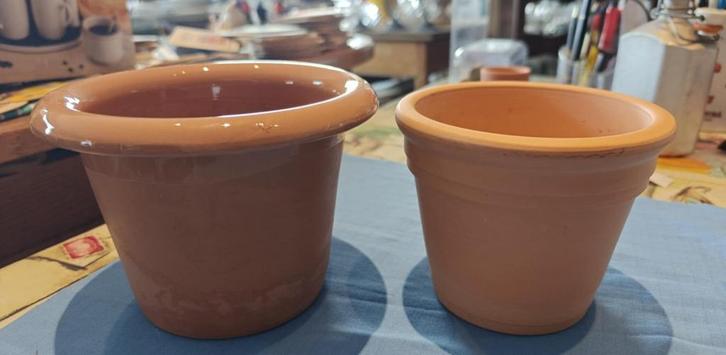 bloempotten ruw steen rood hoogte 10.5 cm, Tuin en Terras, Bloempotten, Zo goed als nieuw, Steen, Binnen, Minder dan 40 cm, Minder dan 25 cm