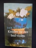 Knielen op een bed violen - Jan Siebelink, Ophalen of Verzenden, Zo goed als nieuw, Jan Siebelink, Nederland