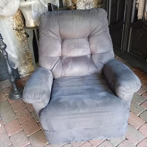 relaxfauteuil gratis, Huis en Inrichting, Fauteuils, Zo goed als nieuw, Stof, 50 tot 75 cm, Ophalen