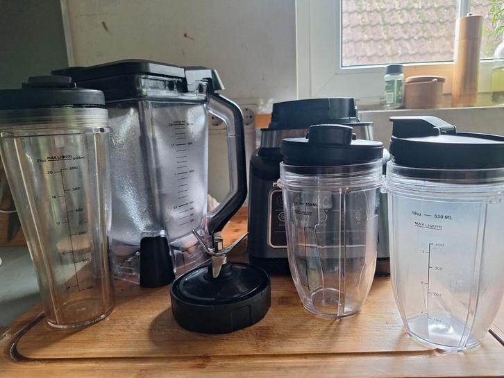 Ninja blender en extra blender bekers., Witgoed en Apparatuur, Blenders, Gebruikt, Blender, Ophalen of Verzenden