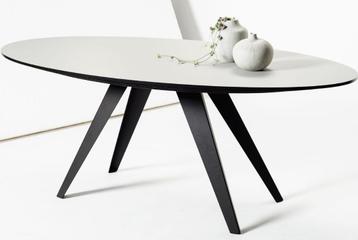 eettafel Designmerk Odesi  beschikbaar voor biedingen