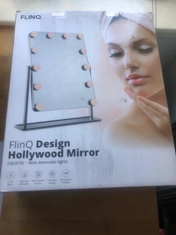 FlinQ Design Hollywood Mirror (nieuw in gesealde doos) beschikbaar voor biedingen