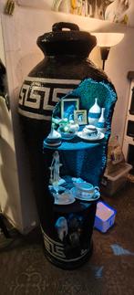 amfora vitrine  Vaas met Glazen ,bar vitrinekast, Ophalen of Verzenden