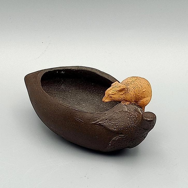 Chinees Yixing Purple Clay Schaaltje Muis Aubergine 12cml, Antiek en Kunst, Kunst | Niet-Westerse kunst, Ophalen of Verzenden