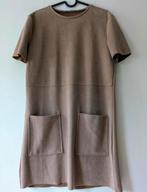 Zara Suede Look Jurk - Maat S, Zara, Beige, Ophalen of Verzenden, Zo goed als nieuw