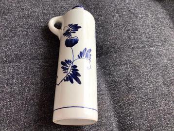 Jeneverkruikje  kldin modelletje souvenir beschikbaar voor biedingen