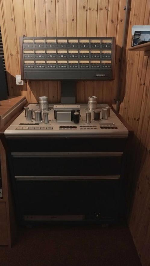 Studer A827 24 track tape recorder, Audio, Tv en Foto, Bandrecorders, Bandrecorder, Met banden, Ophalen