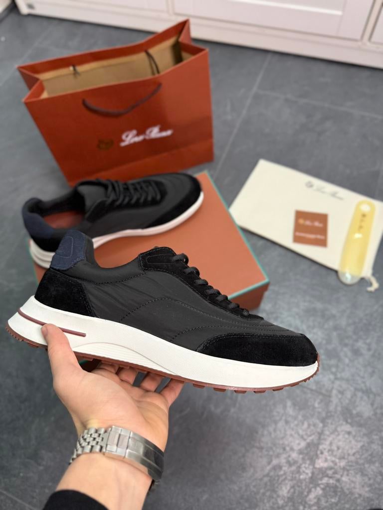 Loro piana weekend walk - MAAT 42, Ophalen of Verzenden, Zo goed als nieuw