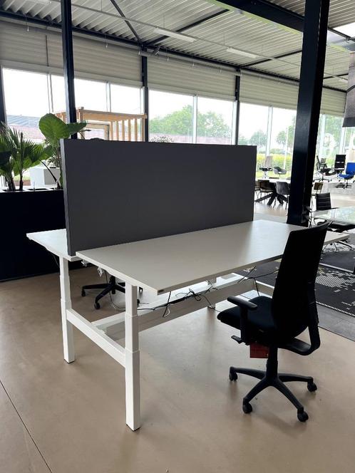 Zit Sta Bureau Duo | Elektrisch Verstelbaar | DEMO model, Huis en Inrichting, Bureaus, Nieuw, Stabureau, Elektrisch, In hoogte verstelbaar