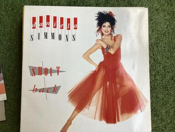 Daniela Simmons Vinyl beschikbaar voor biedingen