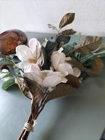 3 takken magnolia van zijde met bladeren, 40cm., Ophalen of Verzenden, Zo goed als nieuw