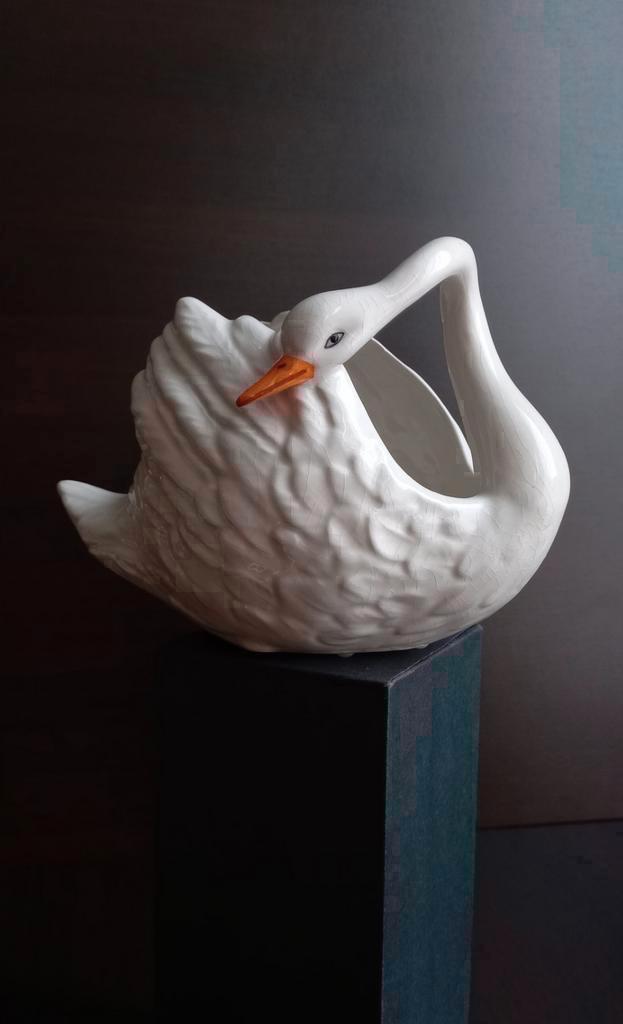 Art deco keramische zwaan bloempot, Antiek en Kunst, Antiek | Keramiek en Aardewerk, Ophalen of Verzenden