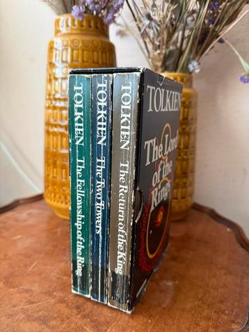 J.R.R Tolkien The Lord Of The Rings Boxset 1976 beschikbaar voor biedingen