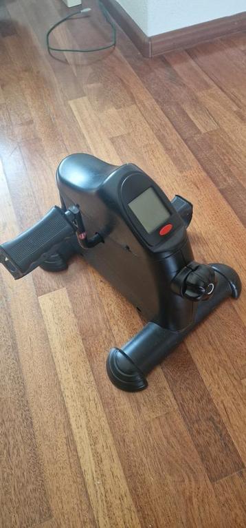 Arm- been trainer model A150110 beschikbaar voor biedingen