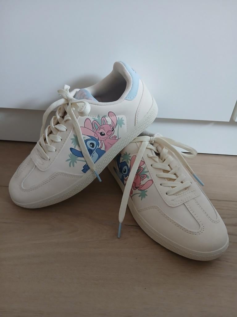 Leuke Stitch Sneakers - Maat 37, Kleding | Dames, Schoenen, Disney, Wit, Nieuw, Ophalen of Verzenden