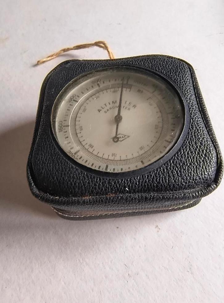 Vintage ARAC Altimeter Barometer, Antiek en Kunst, Antiek | Gereedschap en Instrumenten, Ophalen of Verzenden