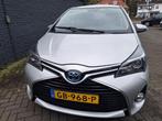 Toyota Yaris 1.5 HSD 55KW 5DRS 2015 Grijs, Auto's, Toyota, 1497 cc, 74 pk, 4 cilinders, USB