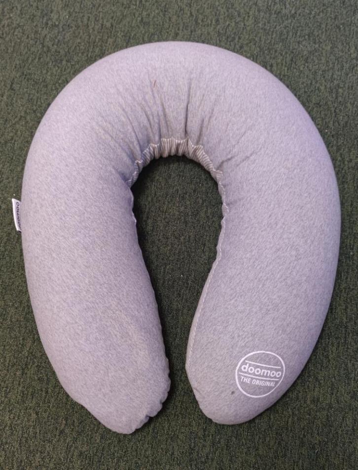 Doomoo voedingskussen, Kinderen en Baby's, Babyvoeding en Toebehoren, Zo goed als nieuw, Voedingskussen, Ophalen