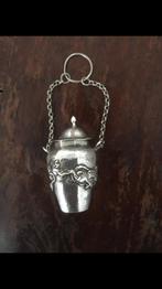 antiek chinees zilver reukflesje, Sieraden, Tassen en Uiterlijk, Antieke sieraden, Ophalen of Verzenden, Zilver