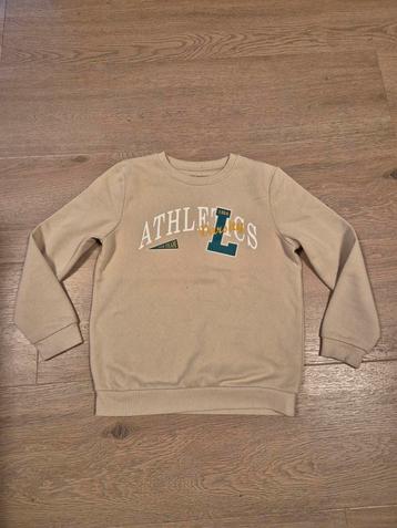 Beige sweater maat 140 beschikbaar voor biedingen